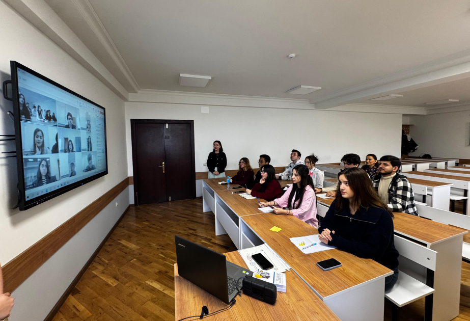 AzMİU və Qarabağ Universitetinin tələbələri arasında ekodebat təşkil edilib