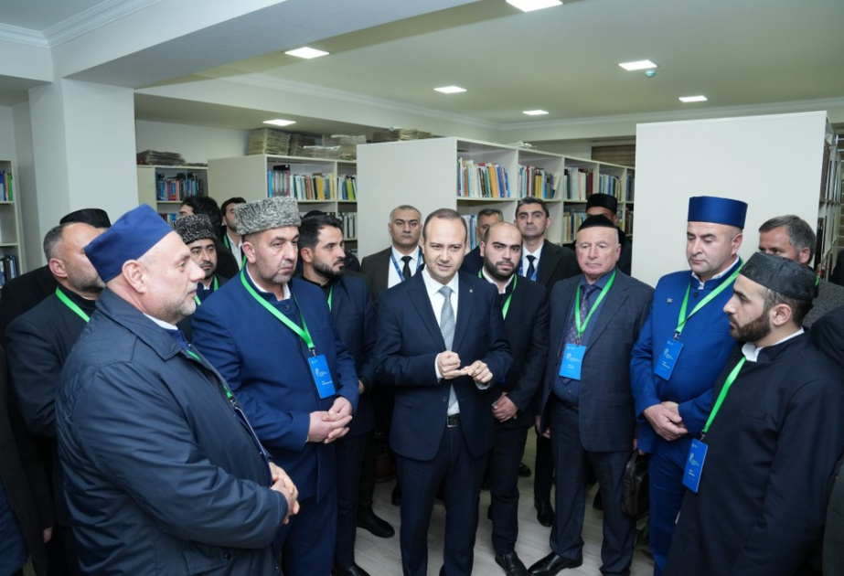 Azərbaycan Din Xadimlərinin Forumunun iştirakçıları İlahiyyat İnstitutunun fəaliyyəti ilə tanış olublar