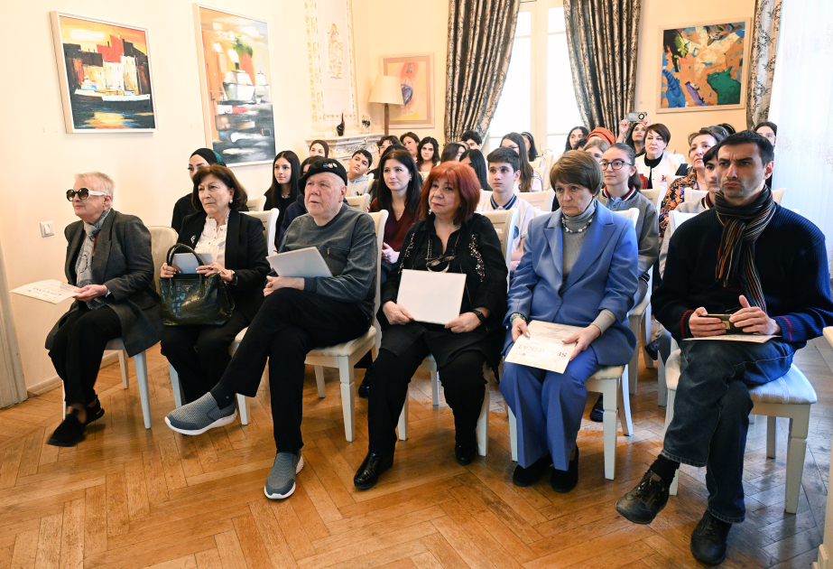 В Центре творчества Максуда Ибрагимбекова состоялась встреча с представителями творческой общественности