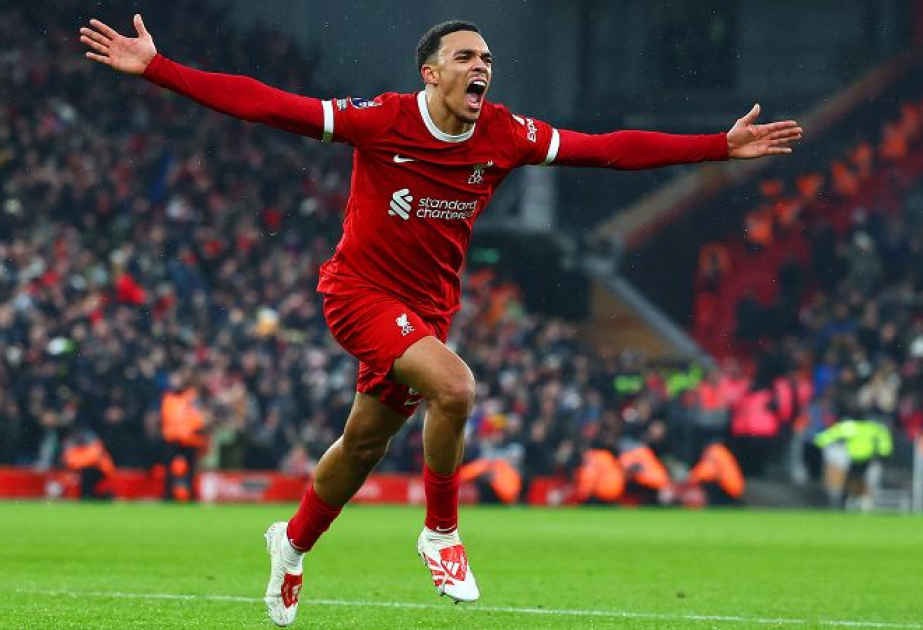 “Liverpul”un futbolçusu “Real Madrid”ə keçmək istədiyini bildirib