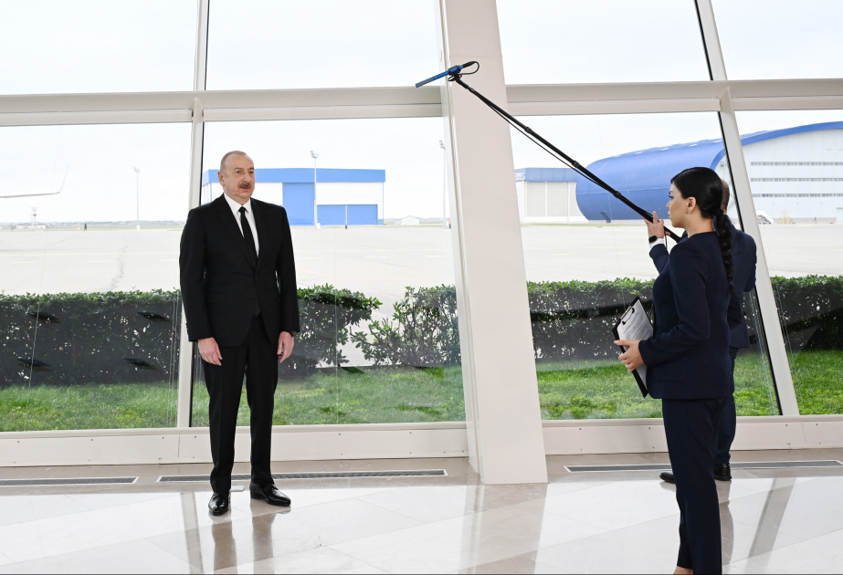 El Presidente de Azerbaiyán ha sido entrevistado por la Televisión de Azerbaiyán ACTUALIZADO