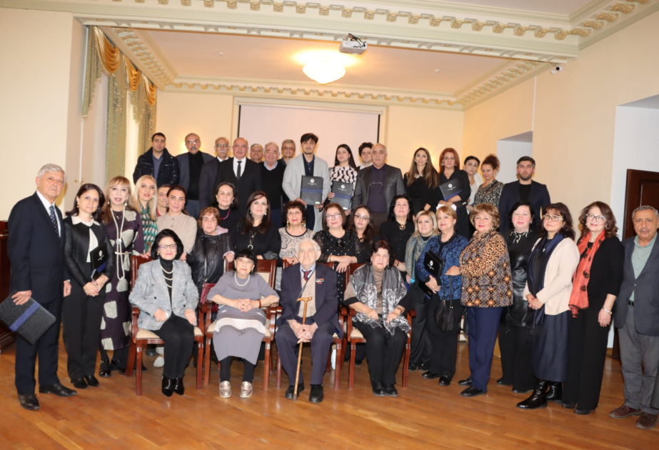 Azərbaycan Bəstəkarlar İttifaqının qocaman üzvlərinə 90 illik yubiley medalı təqdim olunub