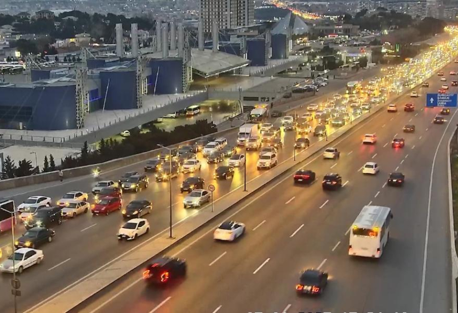 Paytaxtın hansı yollarında sıxlıq müşahidə olunur? SİYAHI
