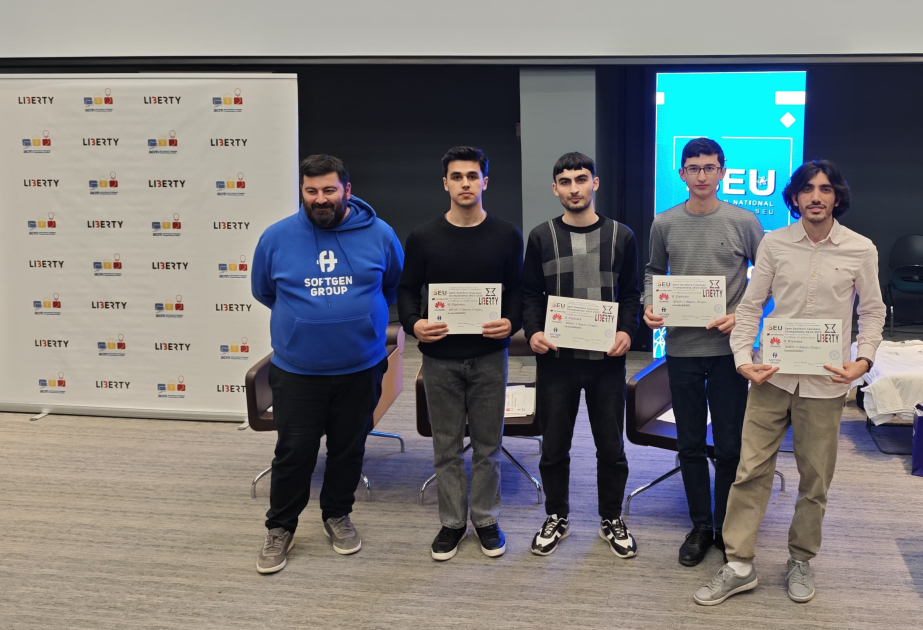 Студенты Бакинской высшей школы нефти награждены на конкурсе в Тбилиси