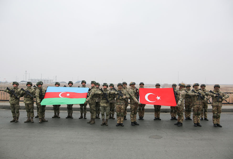 Əlahiddə Ümumqoşun Ordunun hərbi qulluqçuları Qarsda birgə qış təlimində iştirak edəcəklər VİDEO