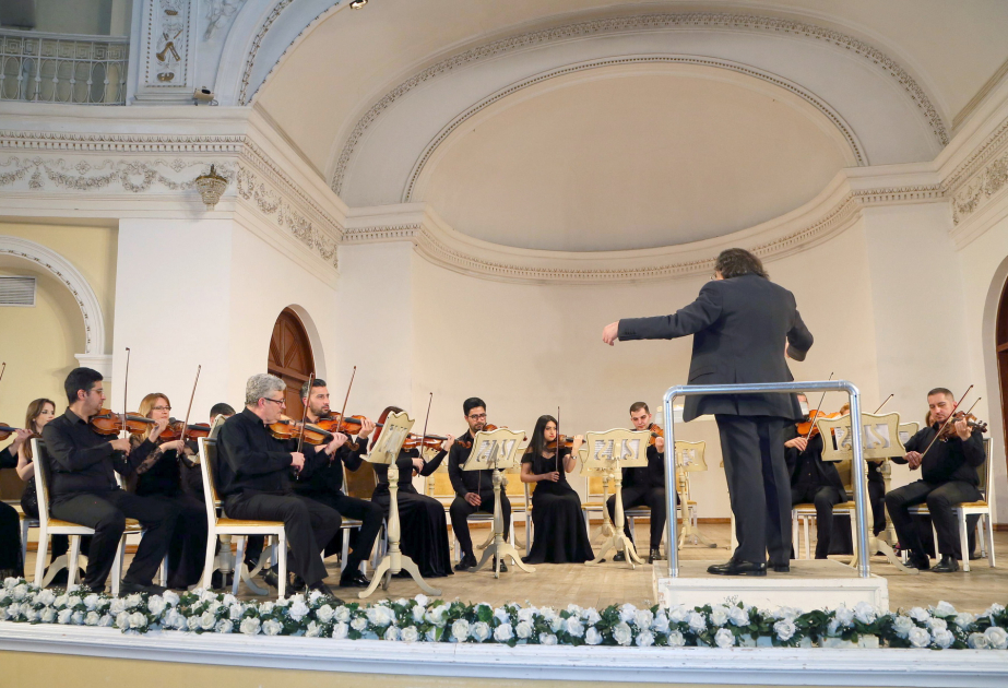 La Filarmónica acogió un concierto de la Orquesta Estatal de Cámara Gara Garayev