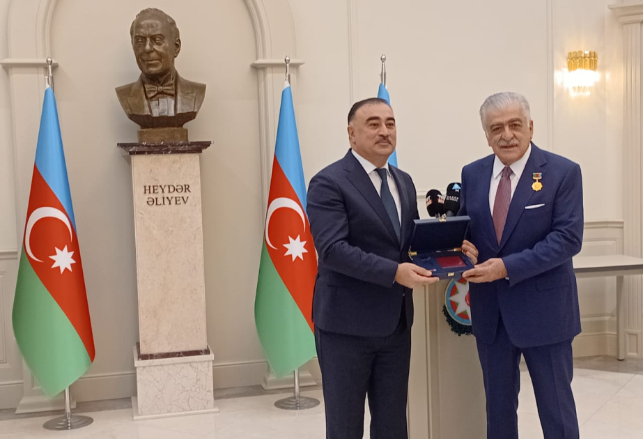 Şamil Ayrıma “Heydər Əliyevin 100 illiyi” medalı təqdim olunub