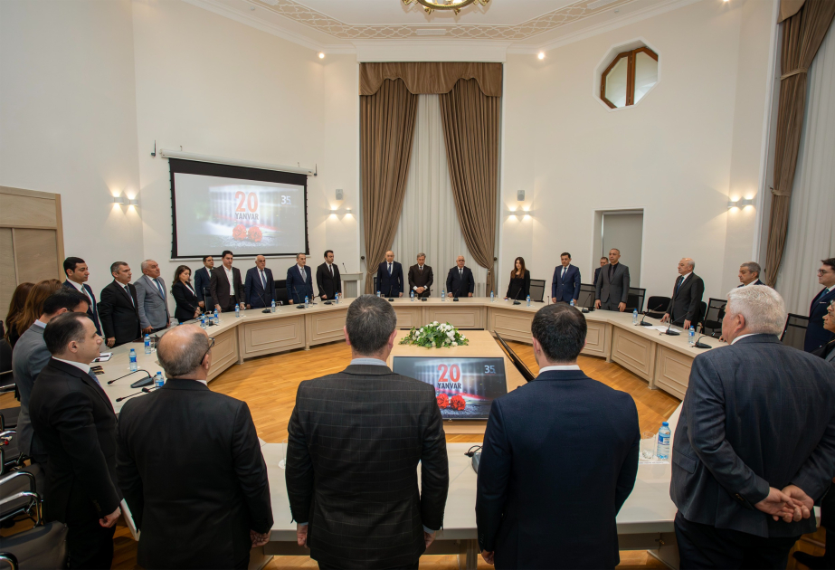 Energetika Nazirliyində 20 Yanvar faciəsinin 35-ci ildönümünə həsr olunmuş anım tədbiri keçirilib