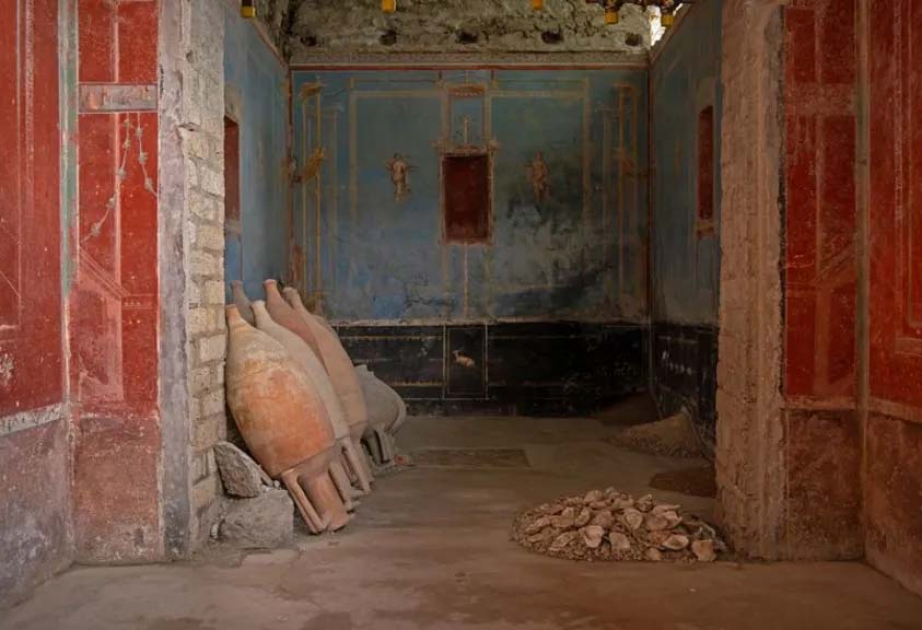 'Once-in-a-century' discovery reveals spectacular luxury of Pompeii