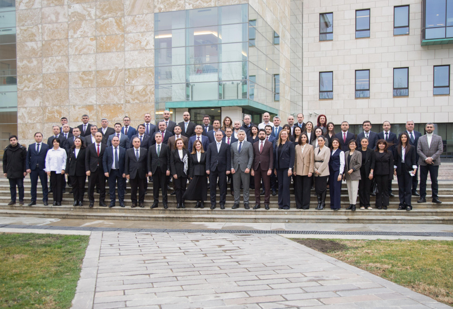 ADA Universitetində Mərkəzi Bankın rəhbər əməkdaşları üçün təlimlər davam etdirilir