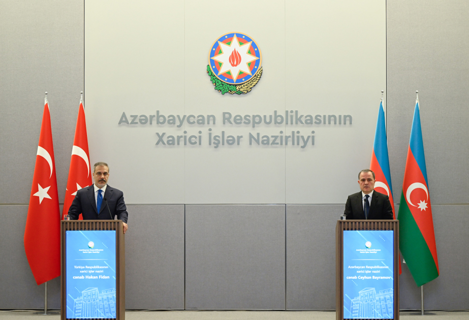 Außenminister Aserbaidschans und der Türkei erörtern aktuelle bilaterale und multilaterale Themen