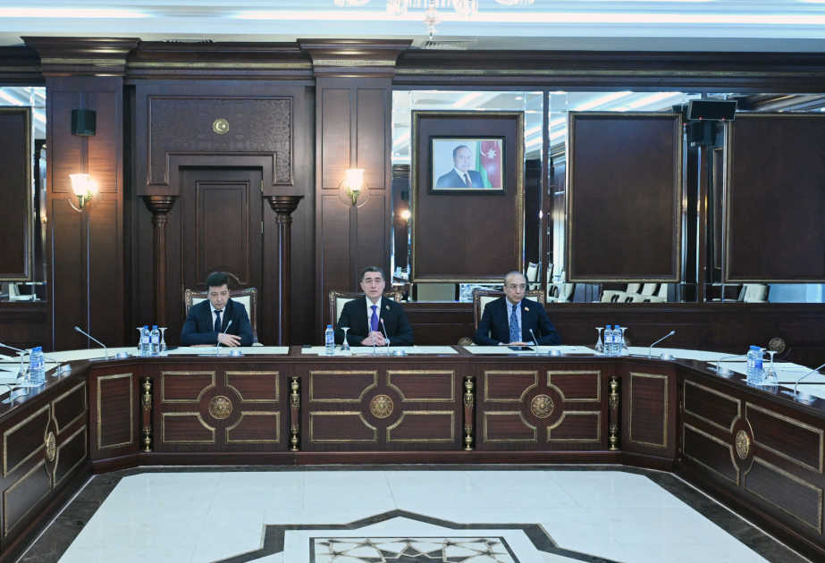 Parlamentin Hüquq siyasəti və dövlət quruculuğu komitəsində 14 məsələyə baxılıb