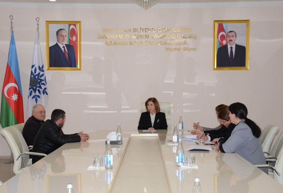 Bahar Muradova Kürdəmirdə vətəndaşların müraciətlərini dinləyib
