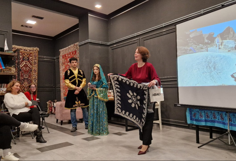 Macarıstanda Azərbaycan evində Turizm və Mədəniyyət Günü keçirilib