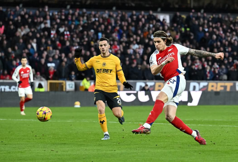 Premyer Liqa: "Liverpul" və "Arsenal" turu qələbə ilə bitirib