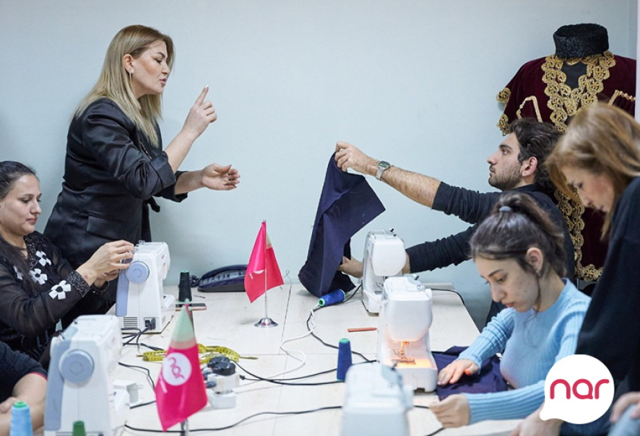 ®  “Nar” nitq və eşitmə məhdudiyyətli şəxslər üçün peşə təlimlərinə dəstək olub