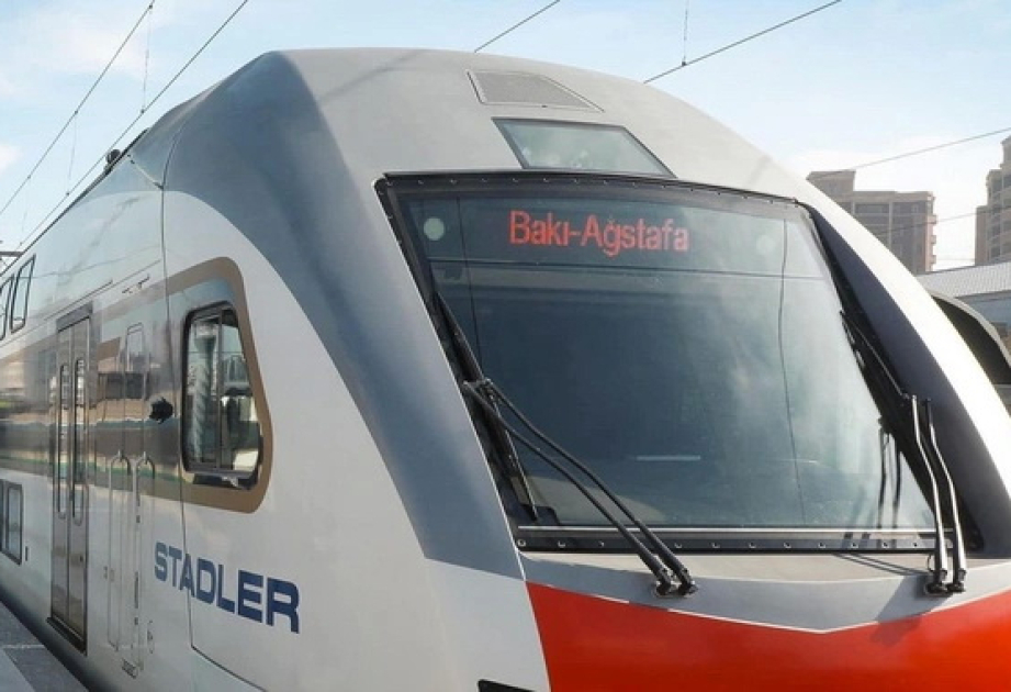 Sərnişinlərin qanunsuz hərəkəti Ağstafa–Bakı qatarını 1 saat yubadıb