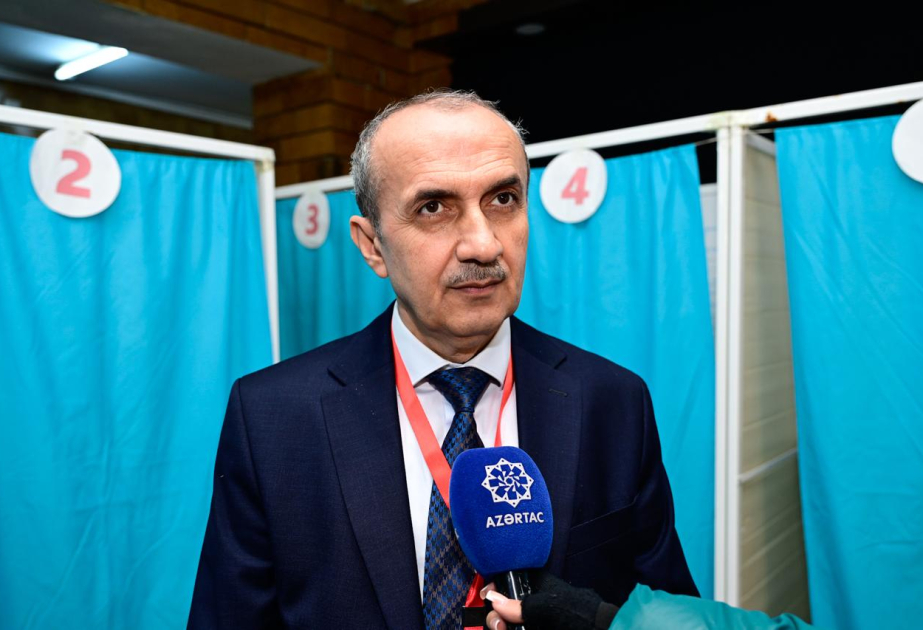 Məntəqə sədri: Sevindirici haldır ki, yaşlı vətəndaşlarımız da həvəslə gəlib səs verirlər
