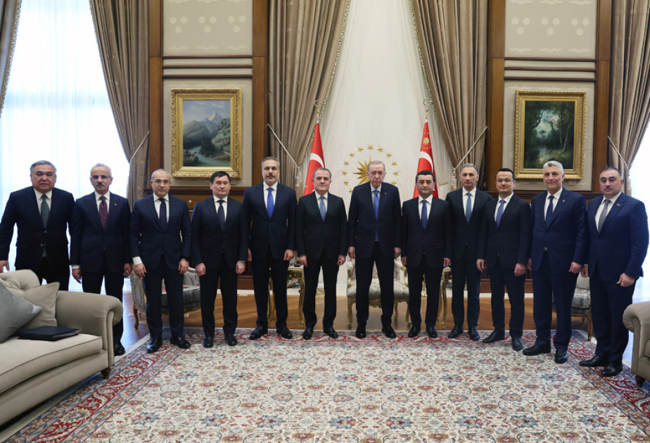 Prezident Ərdoğan Türkiyə-Azərbaycan-Özbəkistan üçtərəfli görüşünün iştirakçılarını qəbul edib