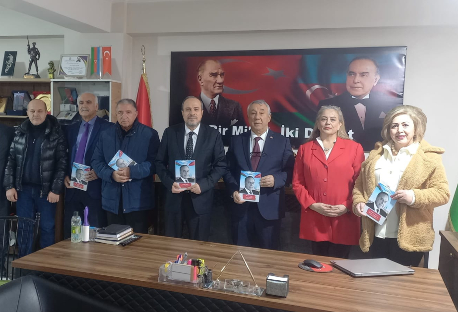 İqdırda Azərbaycanın Ümummilli Lideri Heydər Əliyevə həsr olunmuş kitabın təqdimatı olub VİDEO