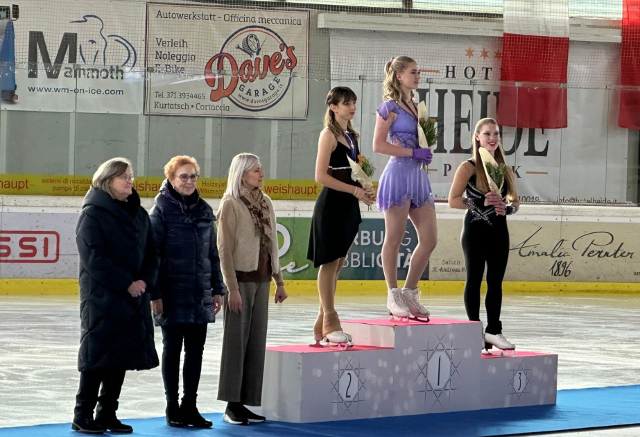 Azerbaijan's figure skater grabs bronze in Italian tournament