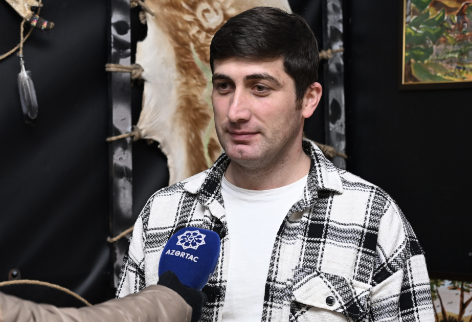 Rəssam: Təbiət kodlaşdırılmış sistemdir