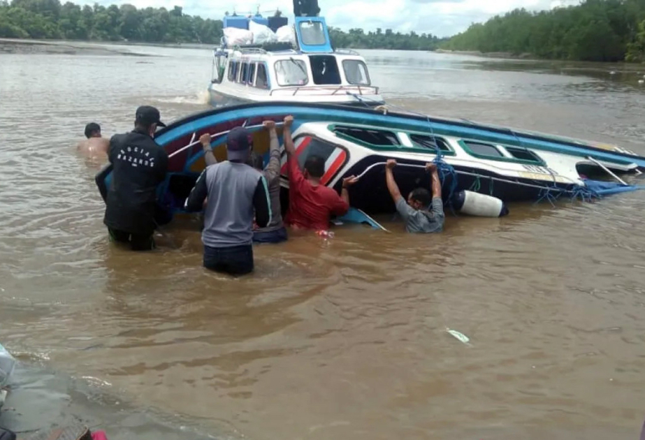 Speedboat sinks off Indonesia's North Kalimantan, leaving one missing