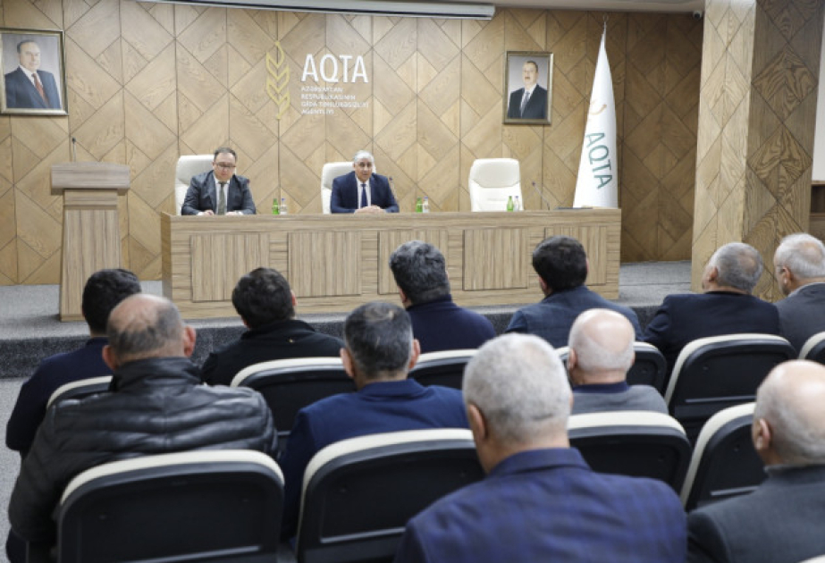 AQTA-da quşçuluq təsərrüfatlarının nümayəndələri ilə görüş olub