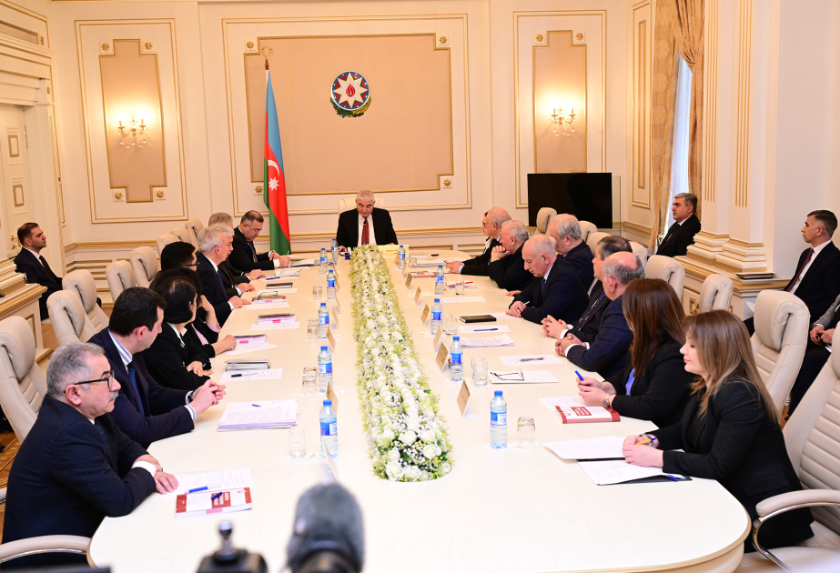 Azerbaijan’s Central Election Commission holds meeting
