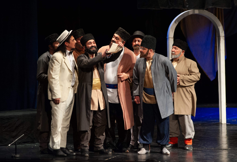 Naxçıvan Dövlət Milli Dram Teatrı Bakı səhnəsində çıxış edib