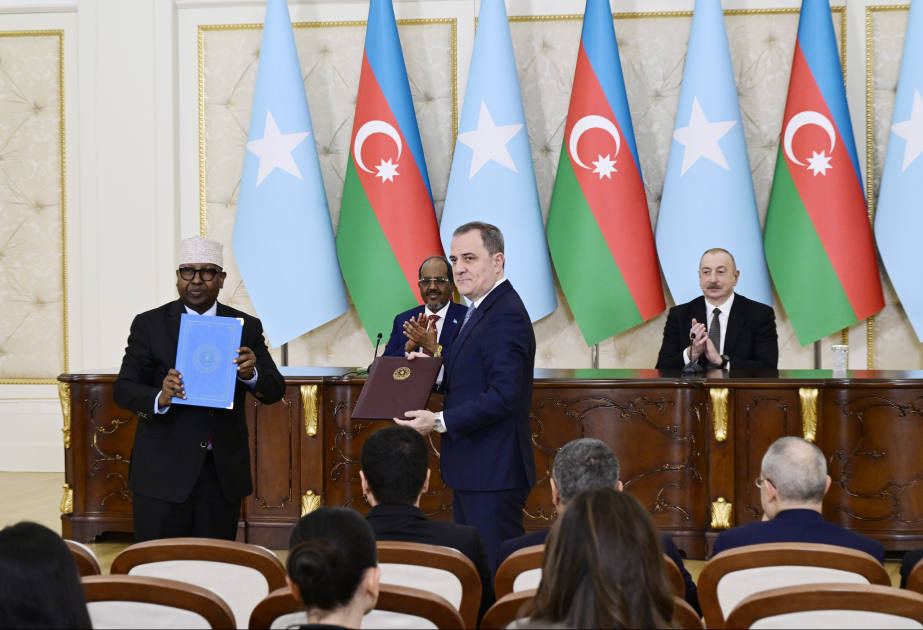 Se celebra la ceremonia de intercambio de documentos firmados entre Azerbaiyán y Somalia ACTUALIZADO