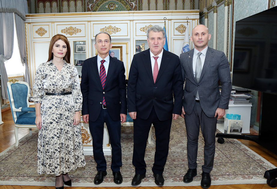 AMEA-da Süleyman Dəmirəl Universitetinin rektoru ilə görüş olub