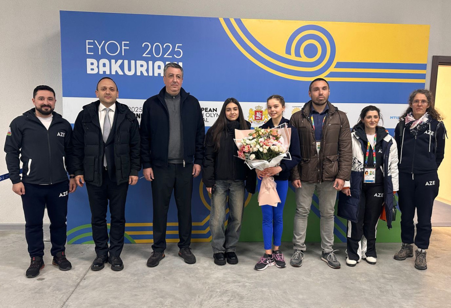 Азербайджанская фигуристка завершила выступление на Европейском юношеском зимнем олимпийском фестивале