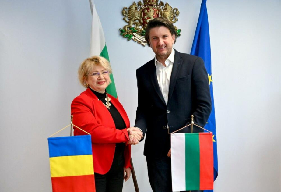 Bulgaria-Romania talks held on eve of TTR tourism fair in Bucharest