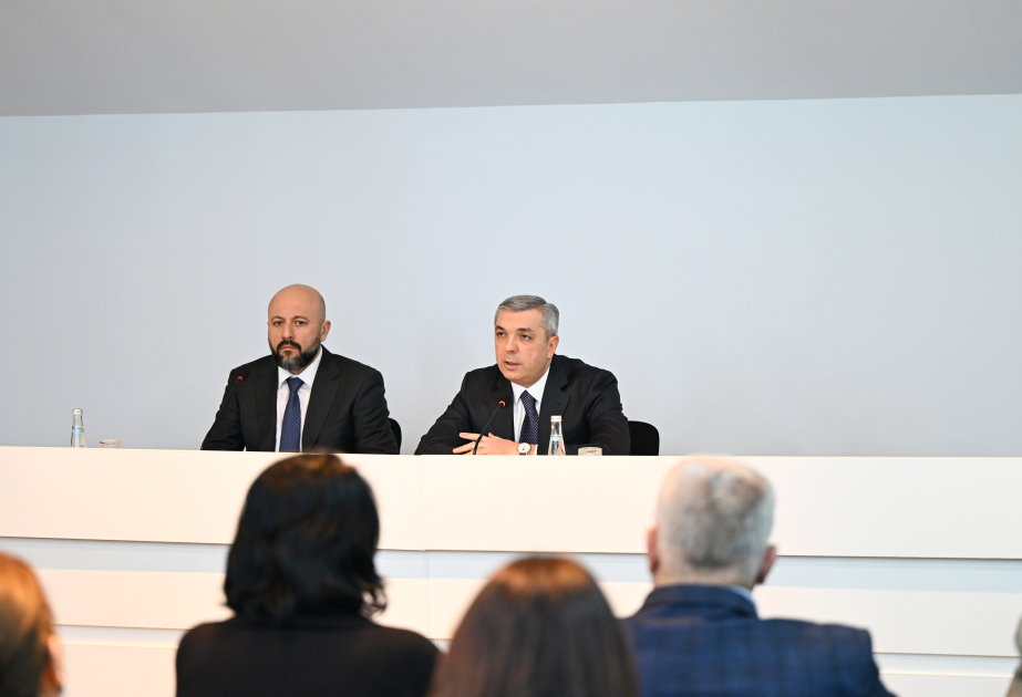 Head of Presidential Administration introduces new Chairman of Board of “Icherisheher” State Historical-Architectural Reserve Administration to staff