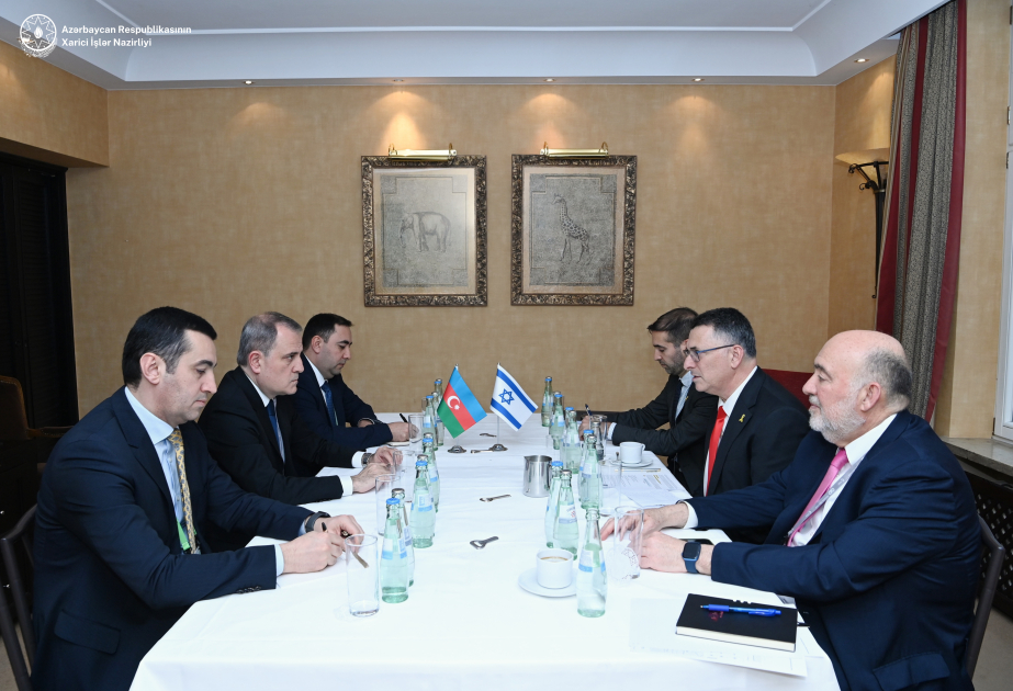 Los Ministros de Asuntos Exteriores de Azerbaiyán e Israel discuten asuntos regionales
