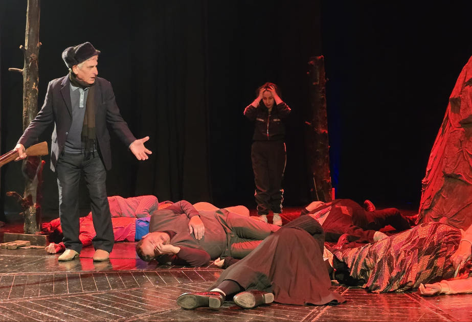 Mingəçevir teatrı tamaşaçılarına 4 yeni səhnə əsəri təqdim edəcək
