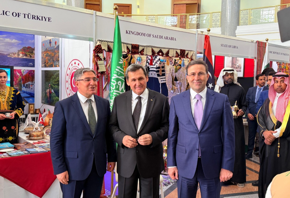 Azərbaycan Türkmənistanda “Diplomatiya Günü”nə həsr edilmiş beynəlxalq sərgidə təmsil olunub