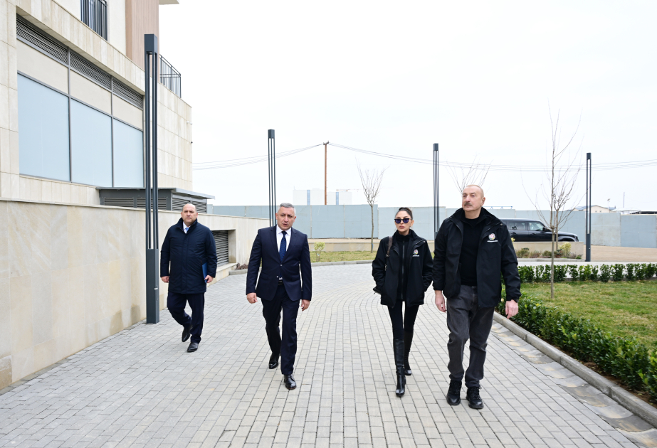 Präsident Ilham Aliyev inspiziert Bedingungen im Wohnkomplex “Aghdam Residence“ VIDEO