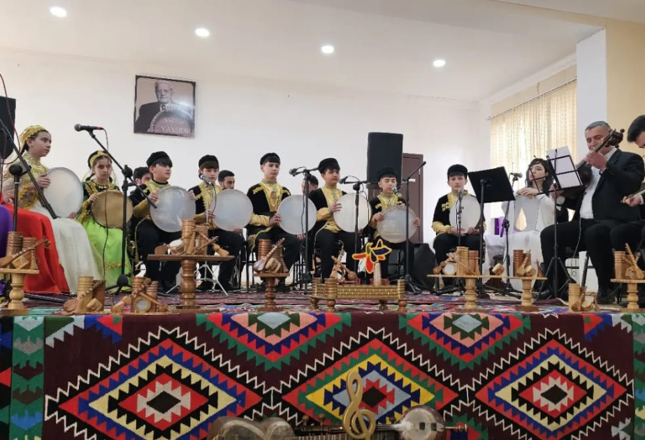 Şəkidə Xalq artisti Əlibaba Məmmədovun xatirə gecəsi keçirilib