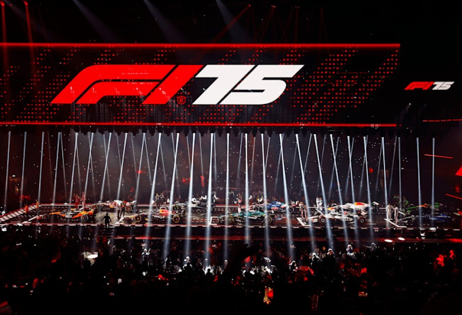 “F1 75 Live”: Londonda iyirmi sürücünün gözqamaşdıran tanıtımı baş tutub