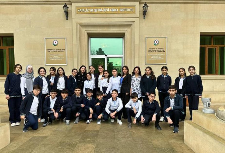 Kataliz və Qeyri-Üzvi Kimya İnstitutunda şagirdlər üçün “Açıq qapı” günü keçirilib