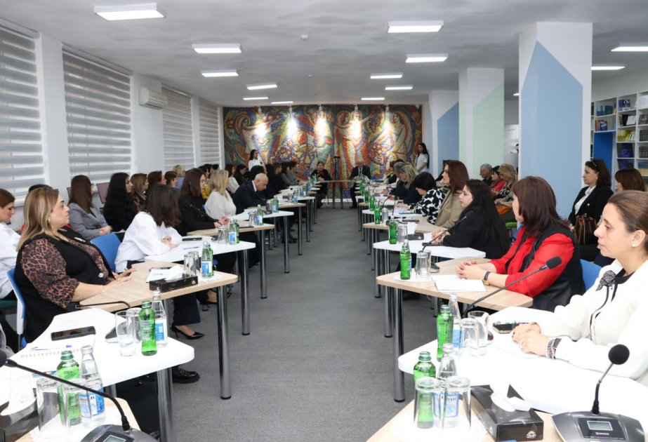 BSU-da “İnklüziv müəllim: bacarıqlar və ehtiyaclar” mövzusunda müzakirə sessiyası keçirilib