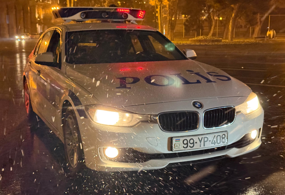 Polis əməkdaşları ölkə boyu gücləndirilmiş rejimdə xidmət aparır