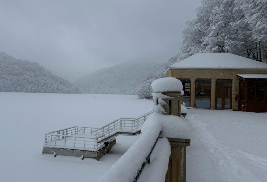 Температура воздуха в Баку и на Абшеронском полуострове на 7,5 градуса ниже климатической нормы