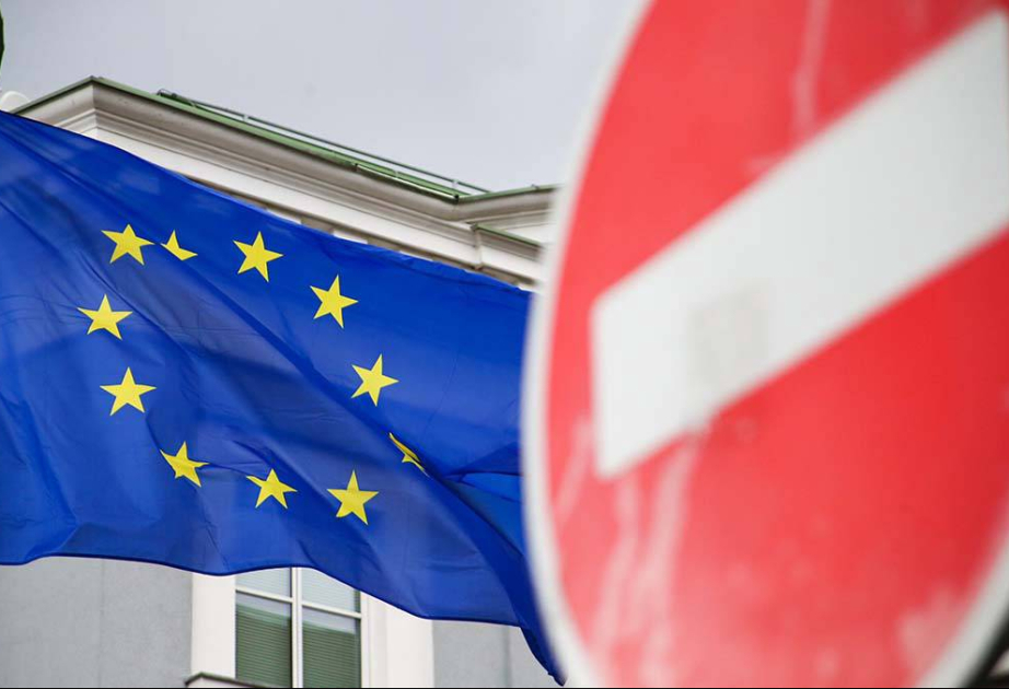 Главы МИД ЕС утвердили 16-й пакет санкций против России