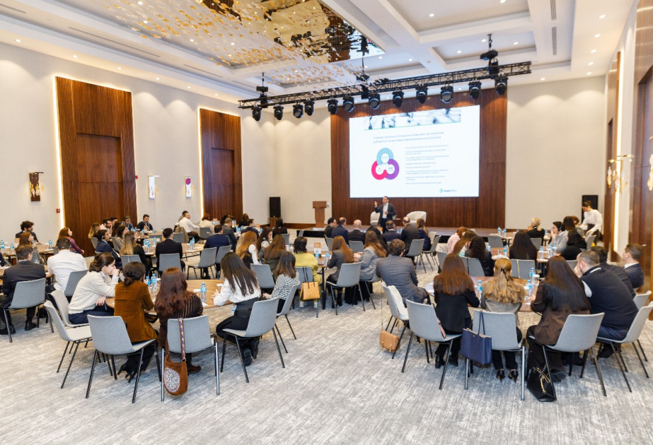 "Sərgilərdə iştirakın səmərəliliyini necə artırmaq olar" mövzusunda intensiv praktiki seminar keçirilib
