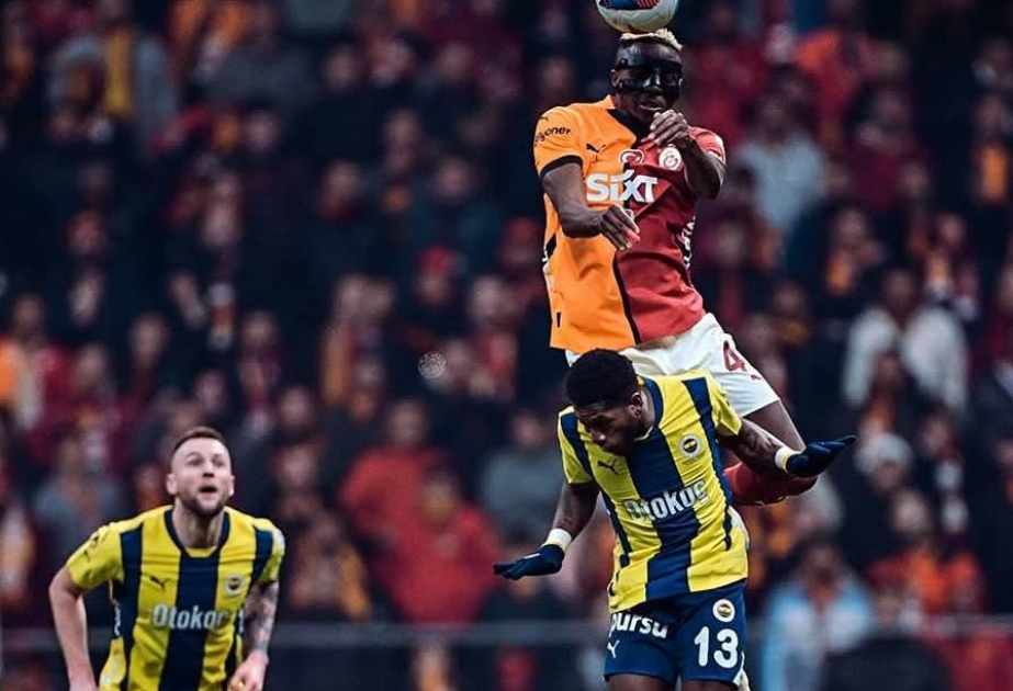 Galatasaray and Fenerbahce share points in title race