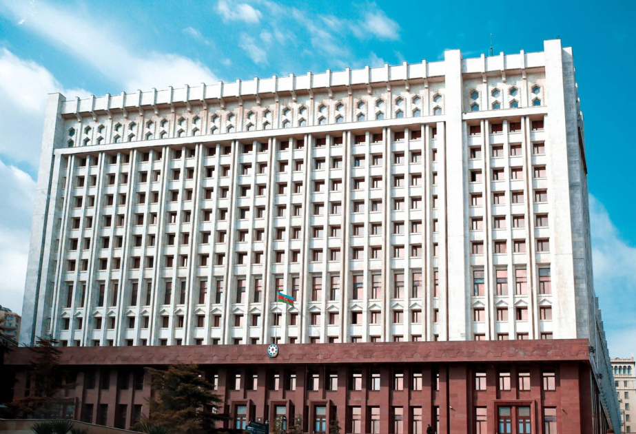 Круглый стол на тему «Восстановление суверенитета: формирование системы новых отношений в политической плоскости»