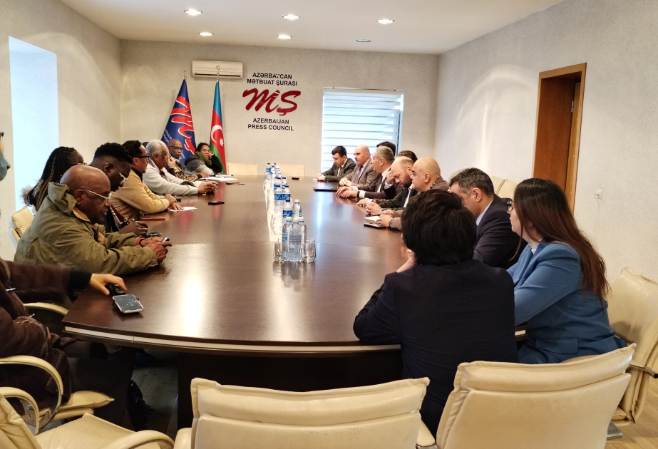 Les représentants des médias des colonies françaises rendent visite au Conseil de presse d’Azerbaïdjan
